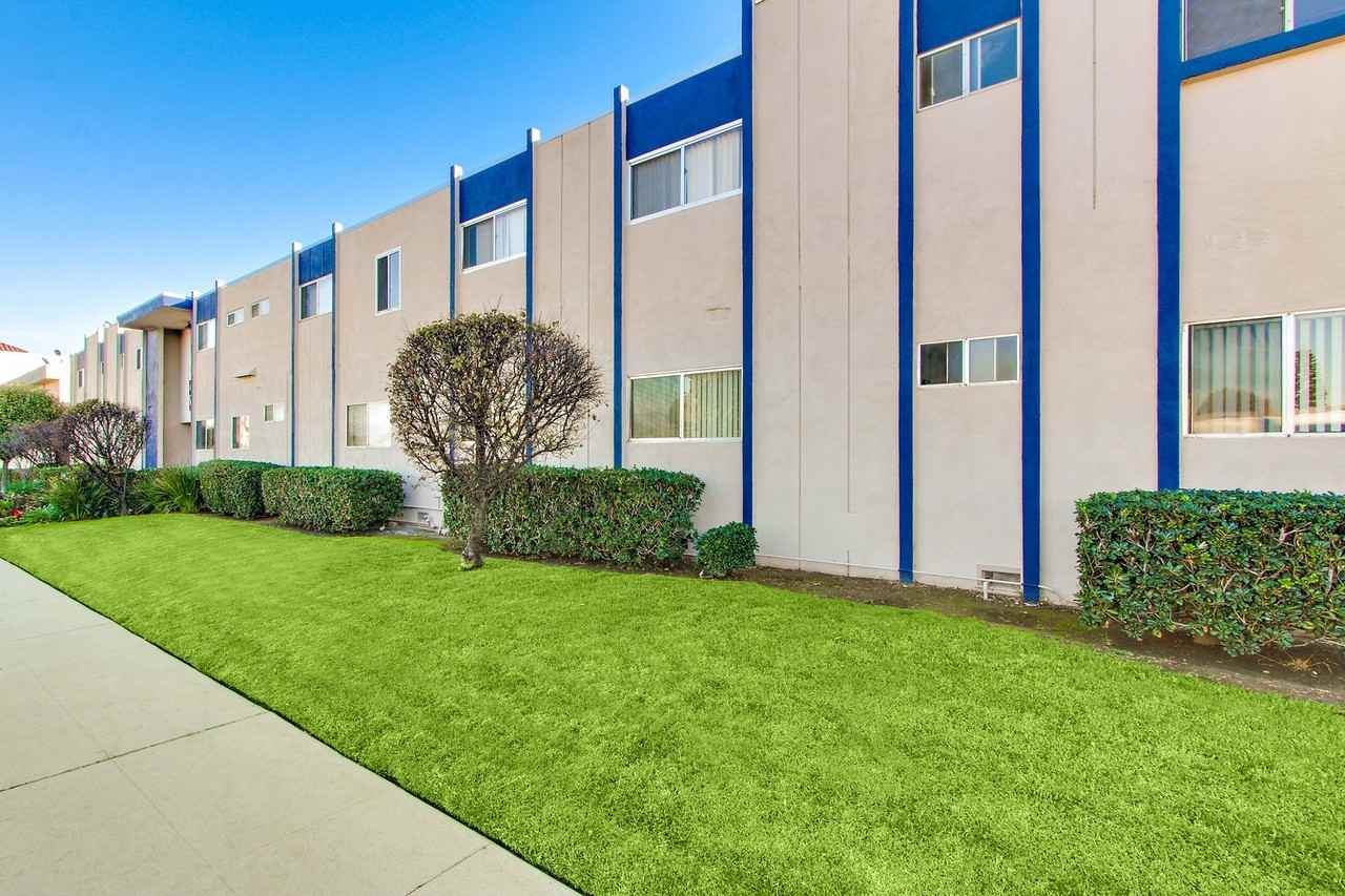 Devonshire Apartments - Photo 3 of 9