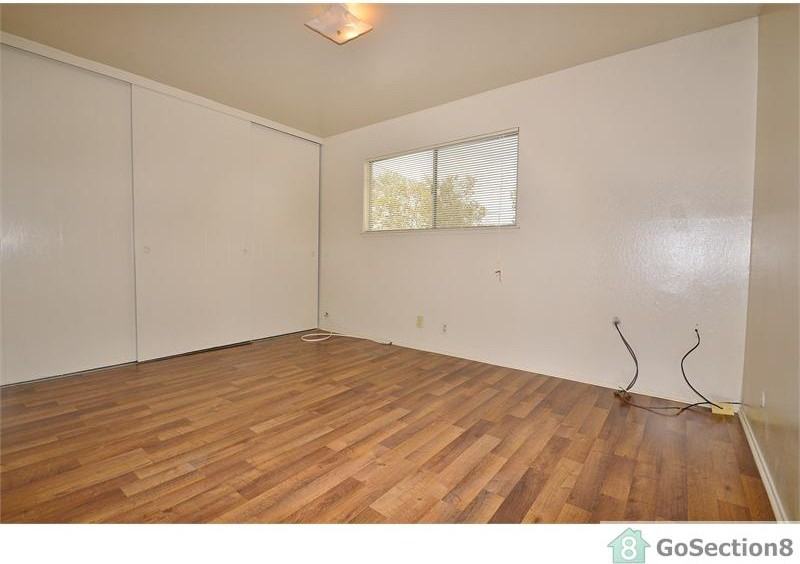 9615 Sunnyside St - Photo 2 of 26