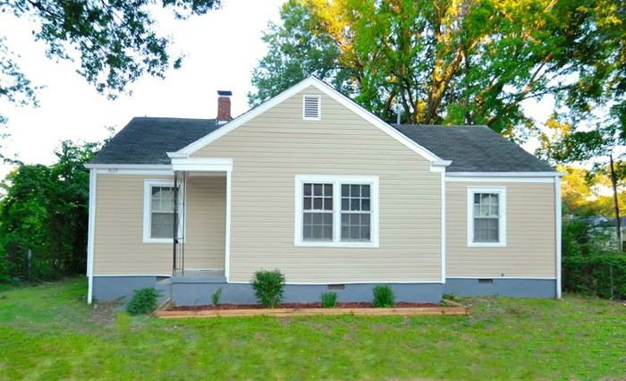 1628 Amarillo St - Photo 2 of 24