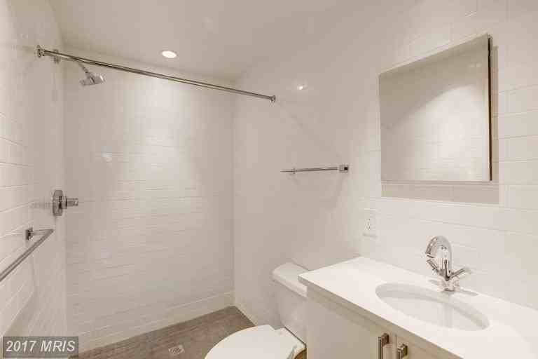 215 Upshur St NW #5 - Photo 7 of 11