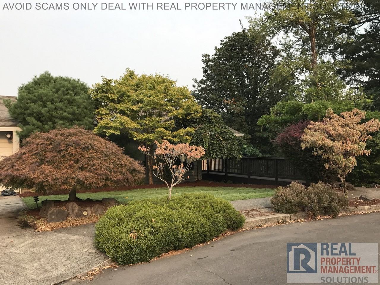 1980 SW Lake Pl - Photo 2 of 48