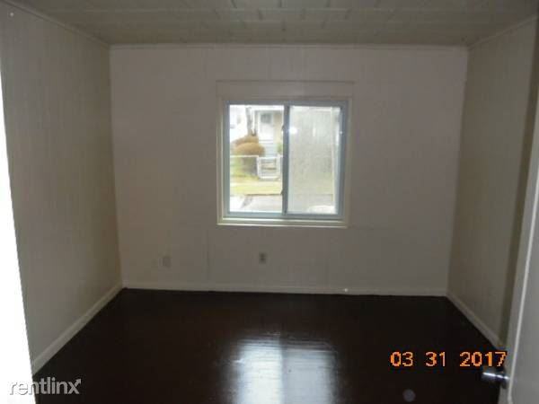 294 Reynolds St - Photo 3 of 17