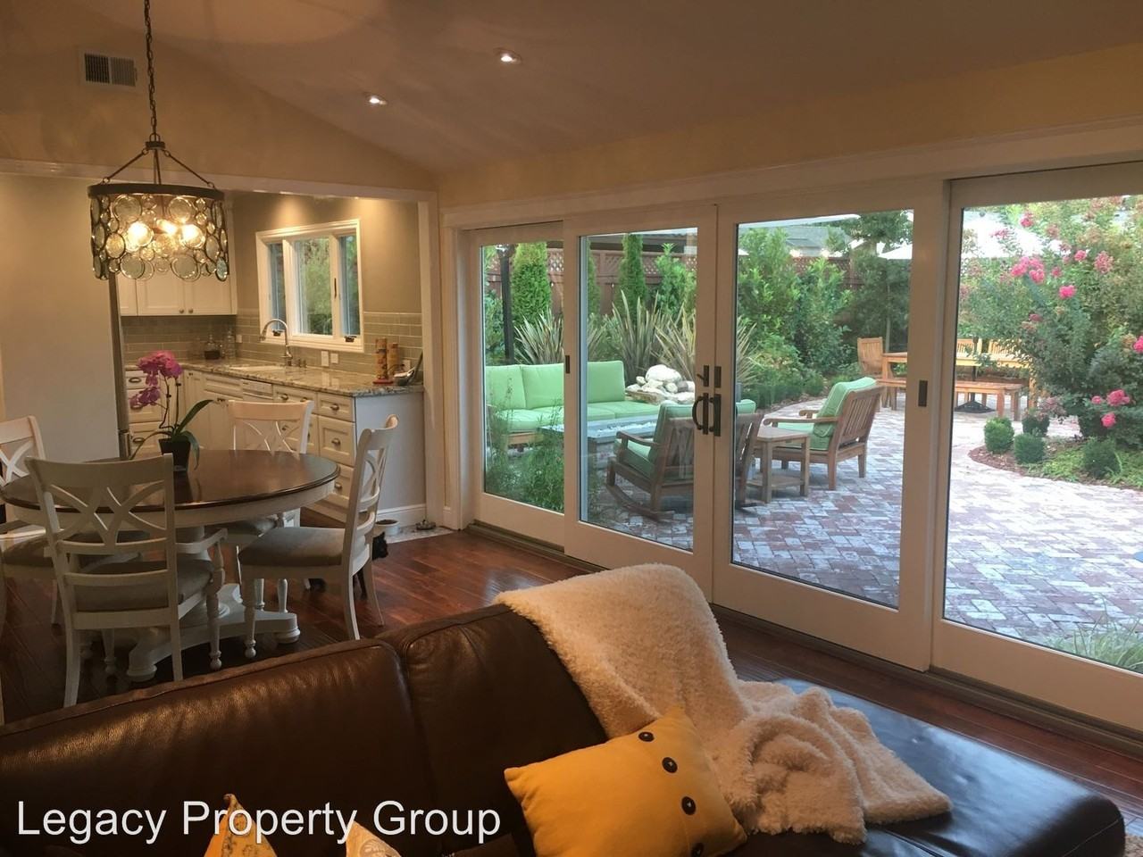 1102 Solana Dr - Photo 3 of 13