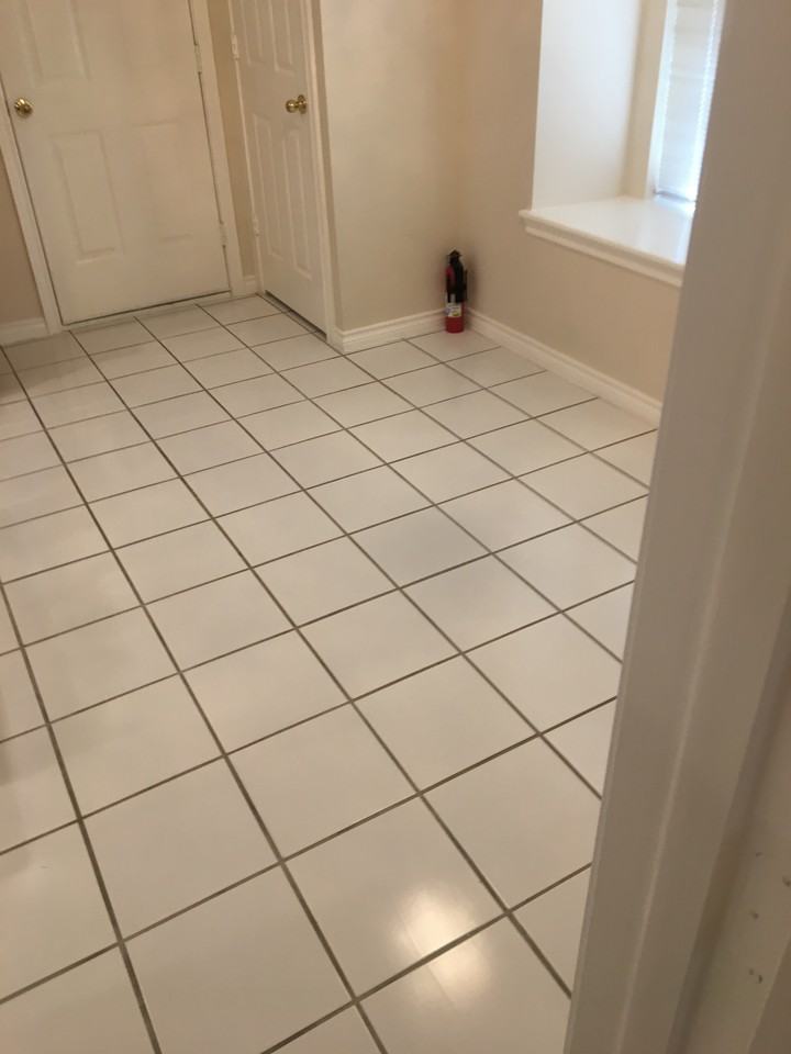 1111 Hunters Creek Dr - Photo 2 of 27