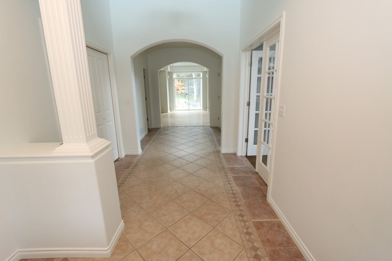 8704 Acadia Dr - Photo 2 of 21