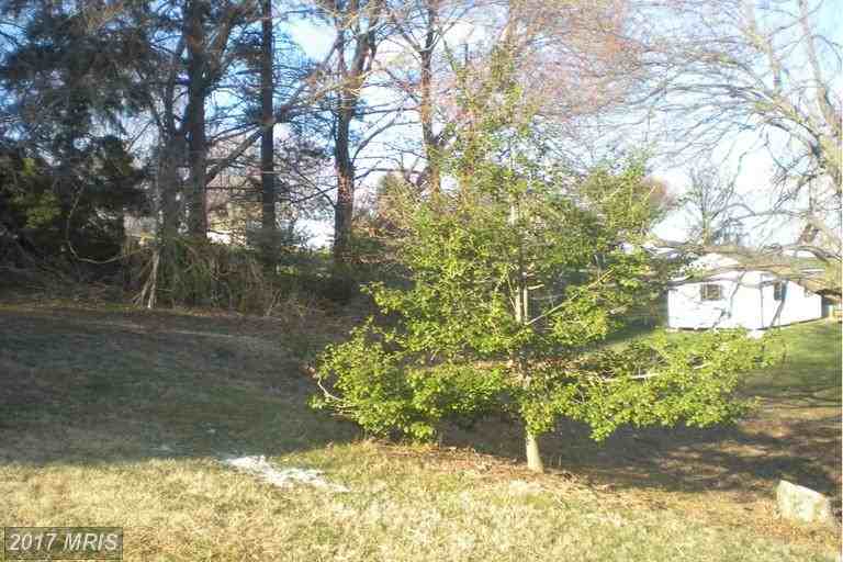 2314 Da Lib Rd - Photo 2 of 25