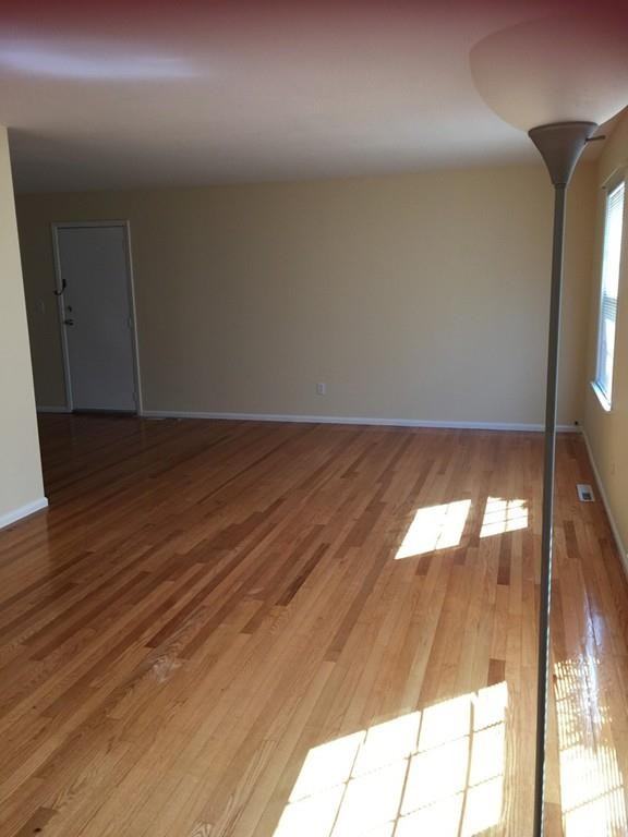 85 Plymouth St - Photo 3 of 18