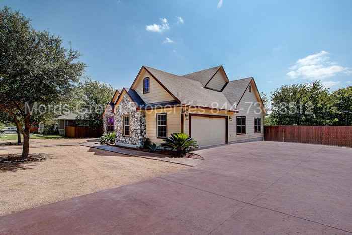 50802 Indian Creek Dr - Photo 3 of 31