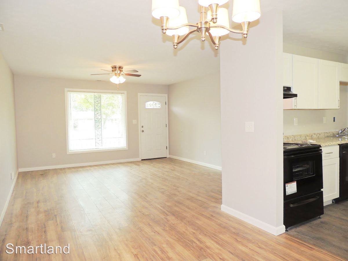 6233 Eldridge Blvd - Photo 3 of 11