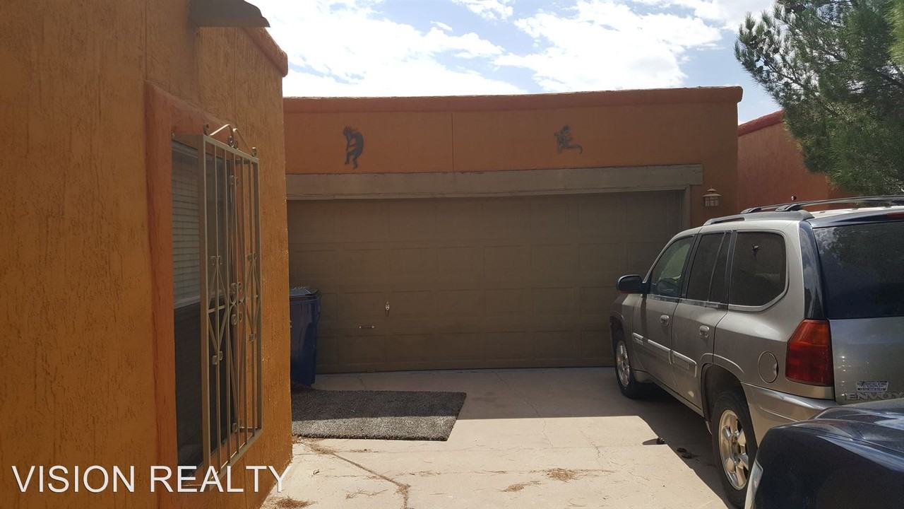 11852 Pete Rose Dr - Photo 3 of 23