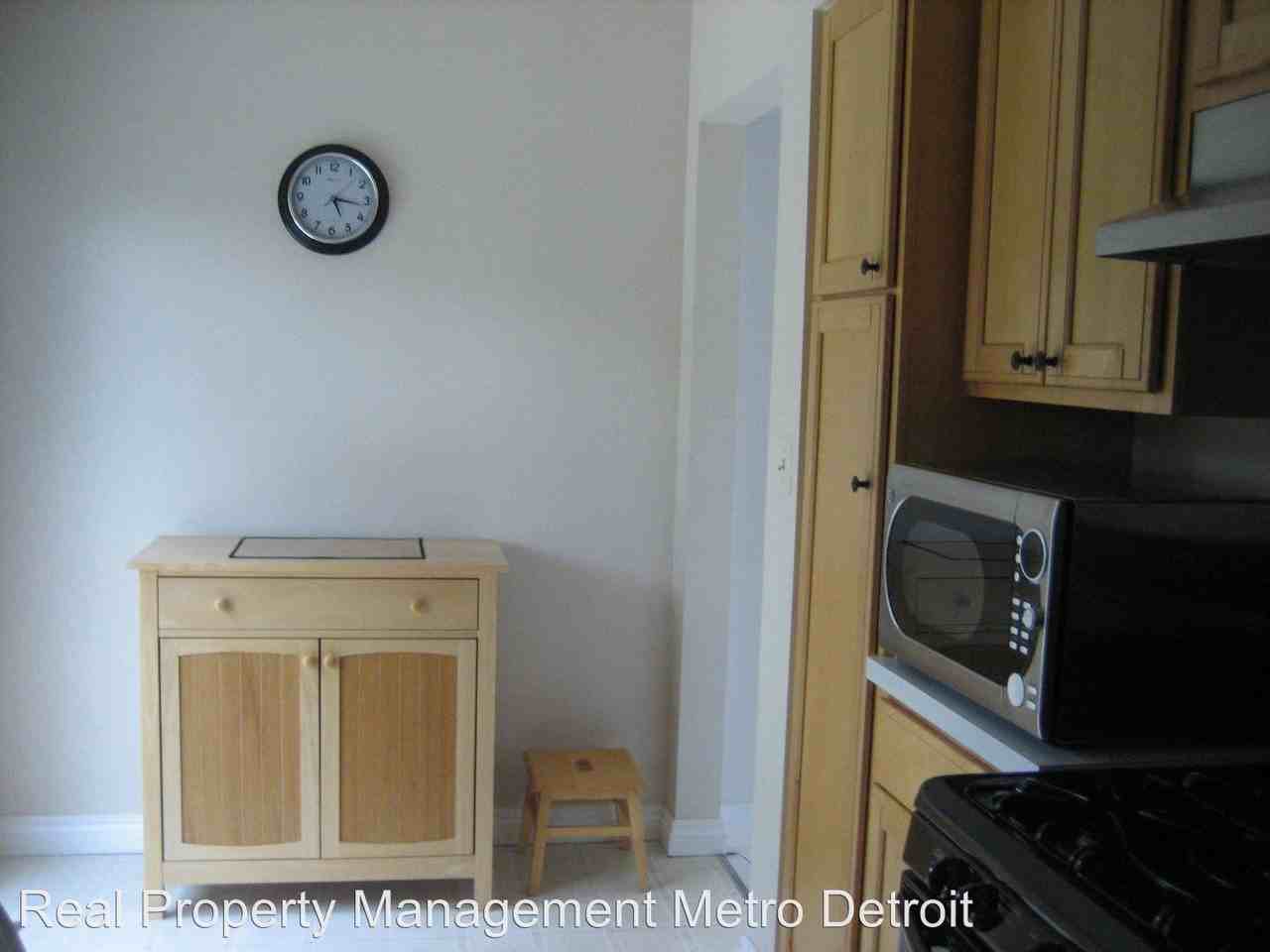 134 Tecumseh St - Photo 2 of 7