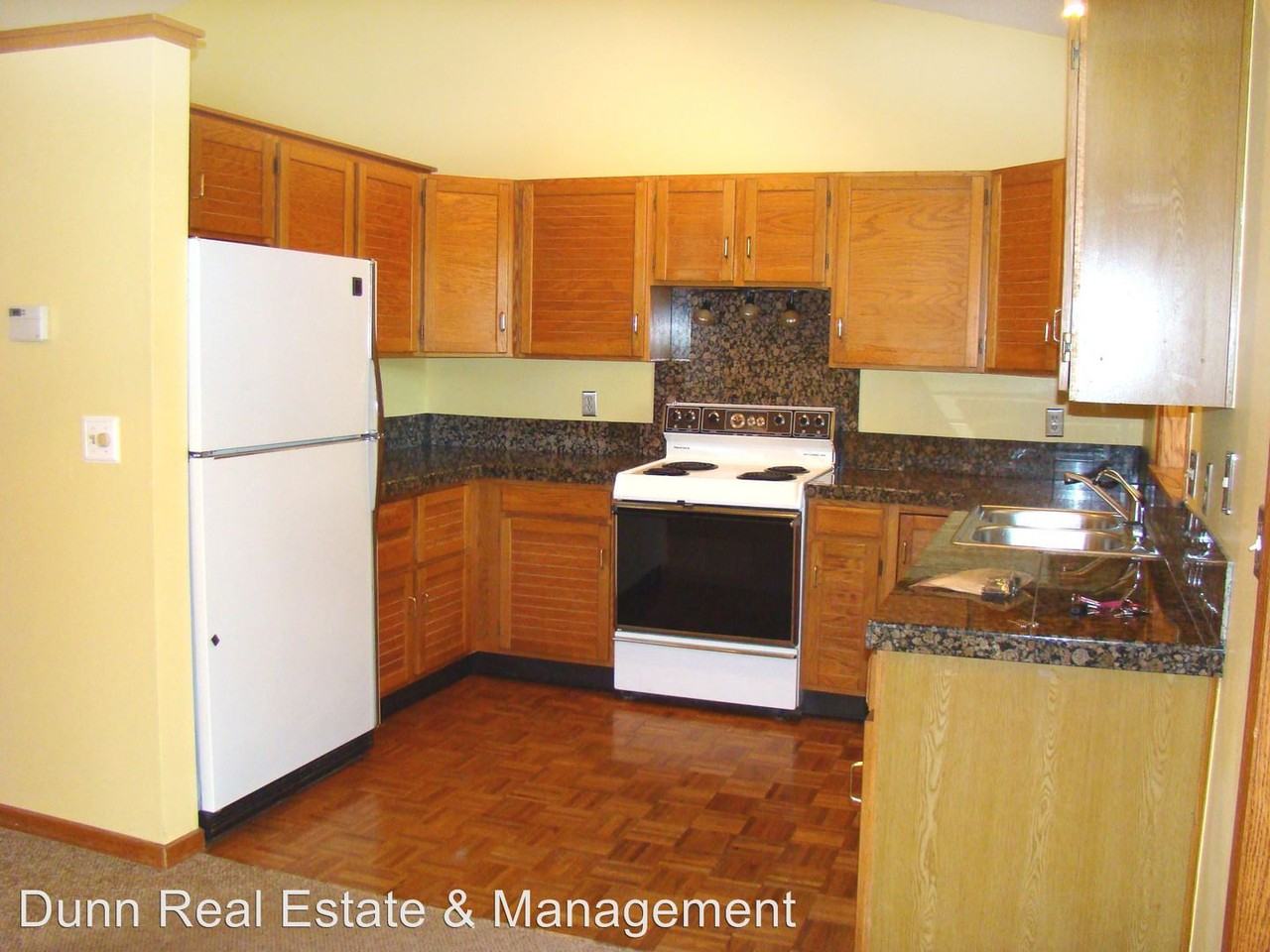 3424 Sam Houston Cir - Photo 3 of 21