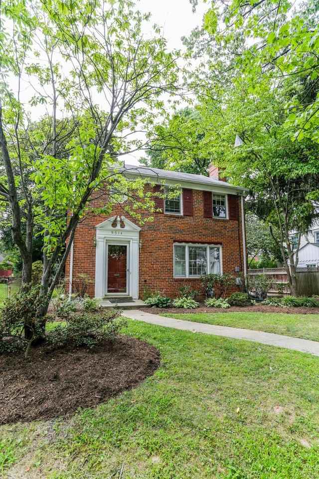 9514 Saybrook Ave - Photo 2 of 30