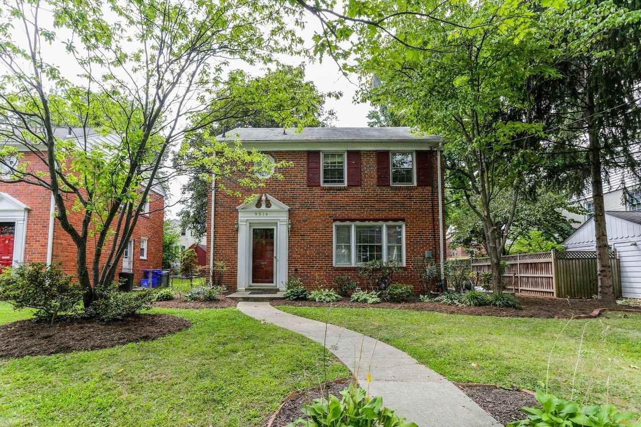 9514 Saybrook Ave - Photo 3 of 30