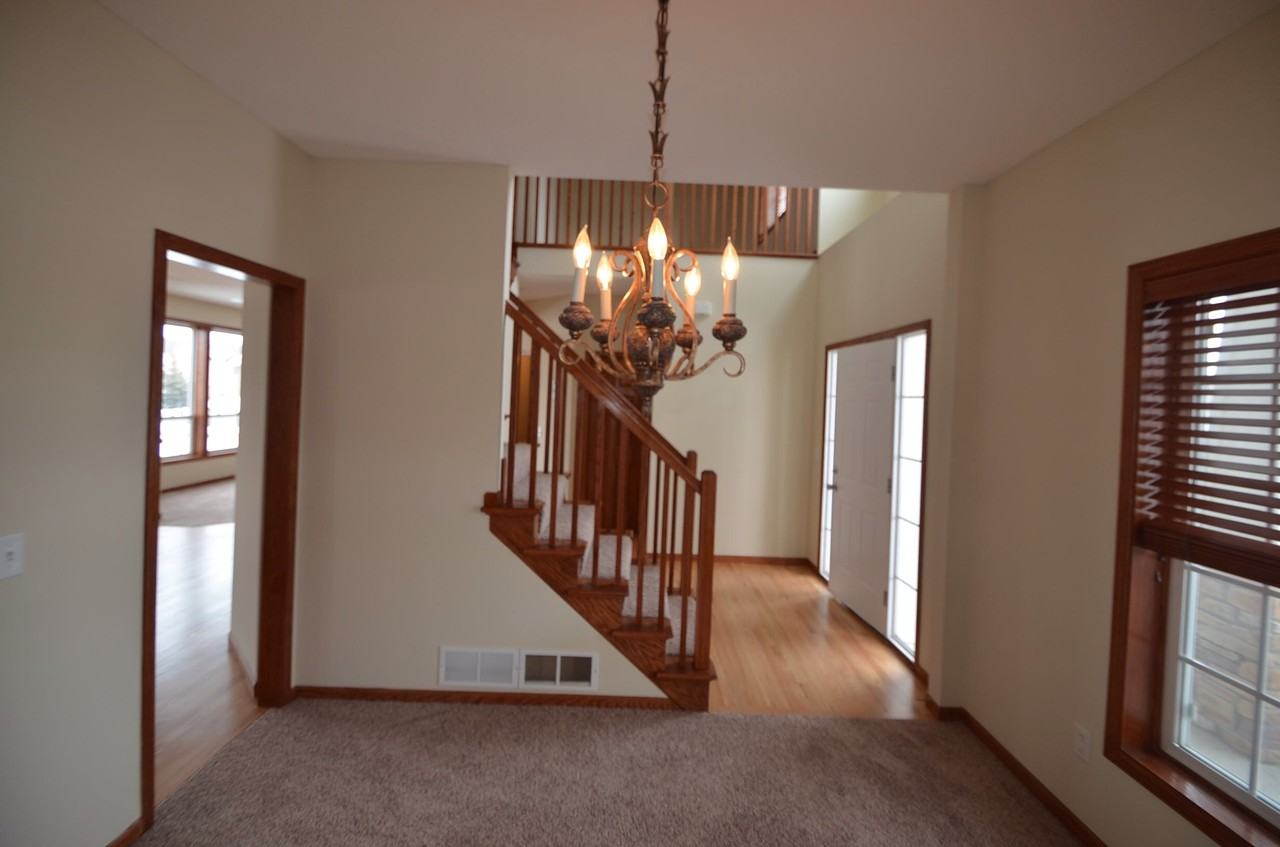 9322 Gander Ln - Photo 3 of 12