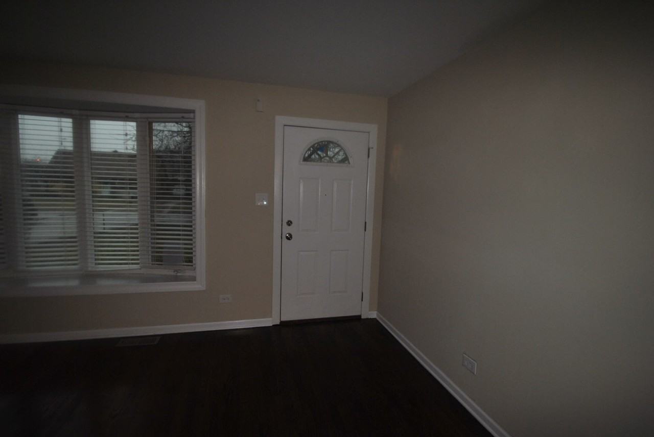 8740 Cranbrook Ln - Photo 2 of 19