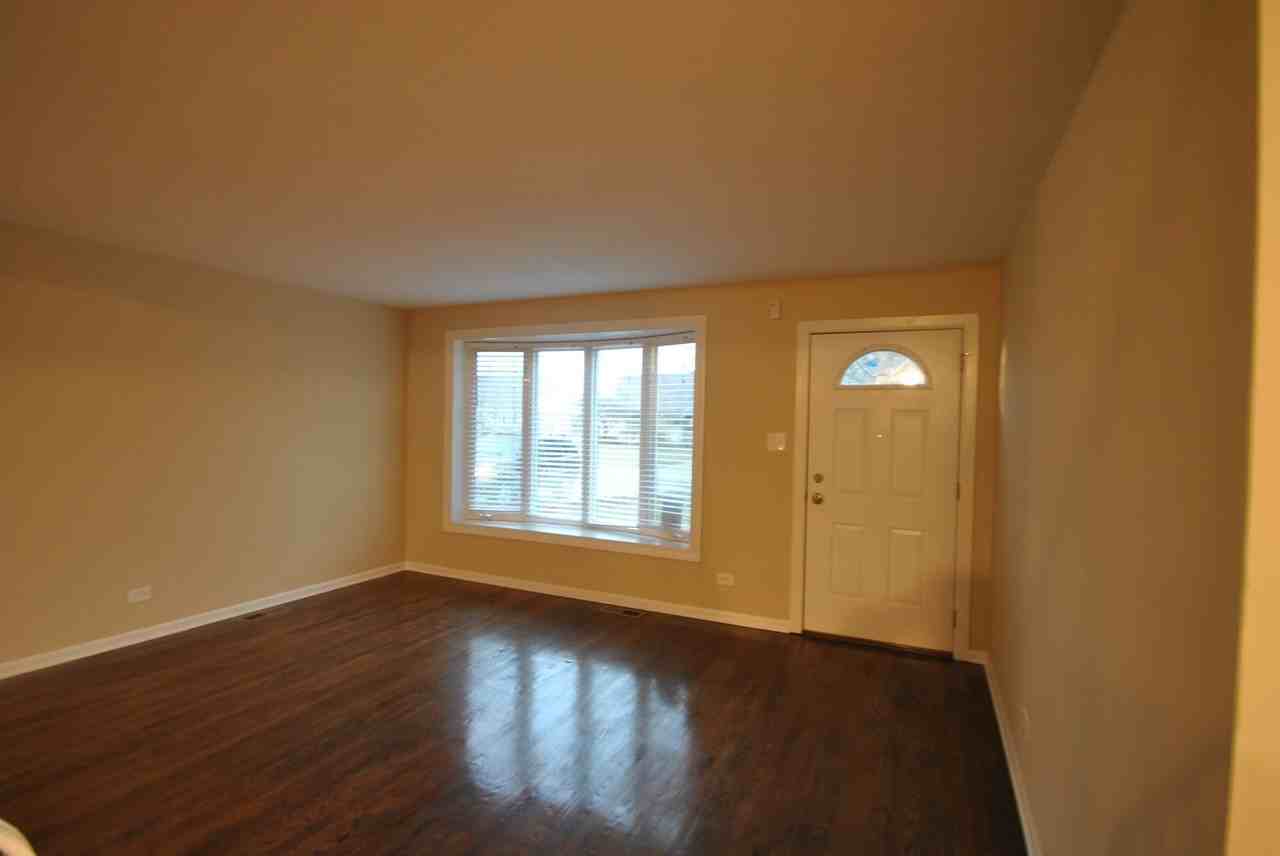 8740 Cranbrook Ln - Photo 3 of 19