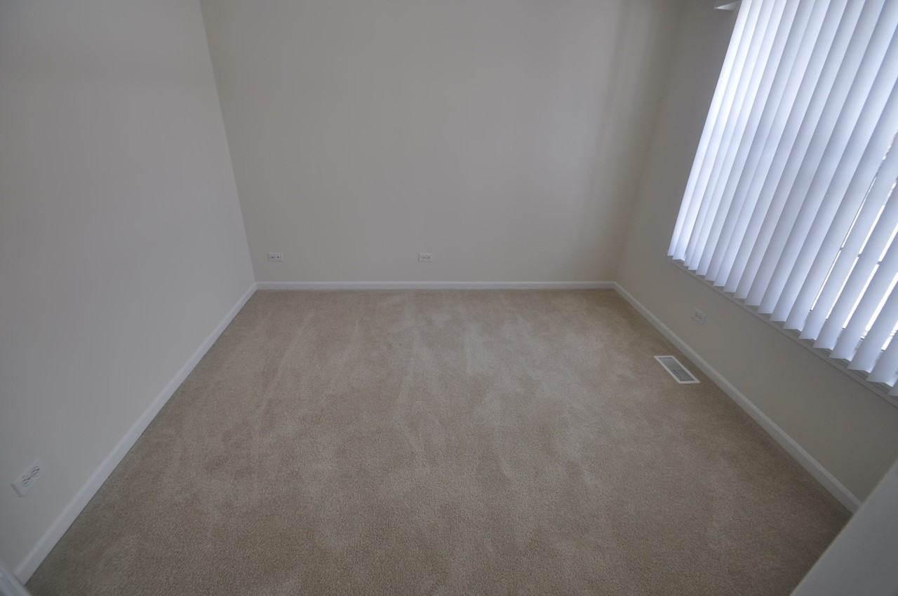 120 N Oak St - Photo 2 of 12