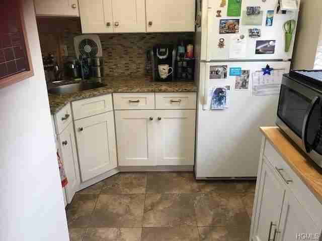 18 S Henry St - Photo 2 of 16