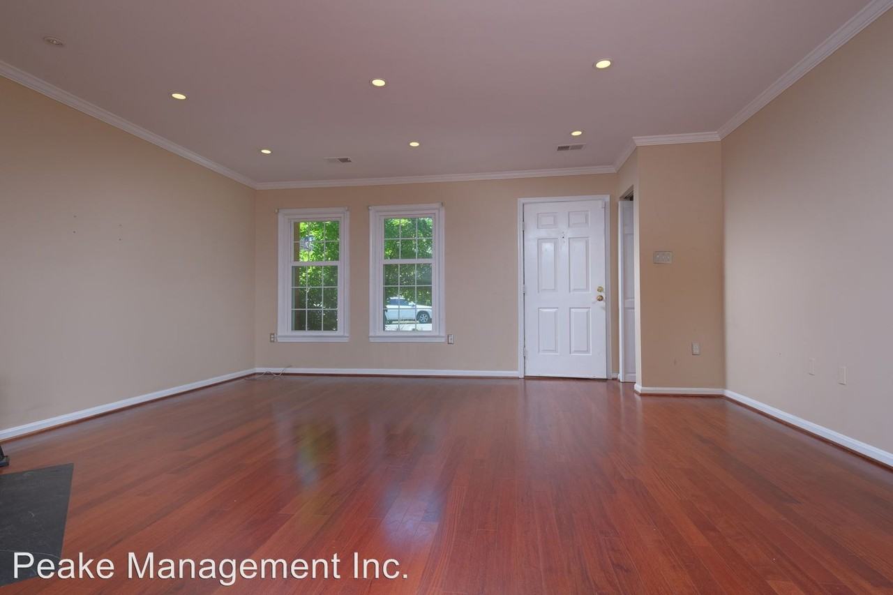 811 Gibbon St - Photo 3 of 15