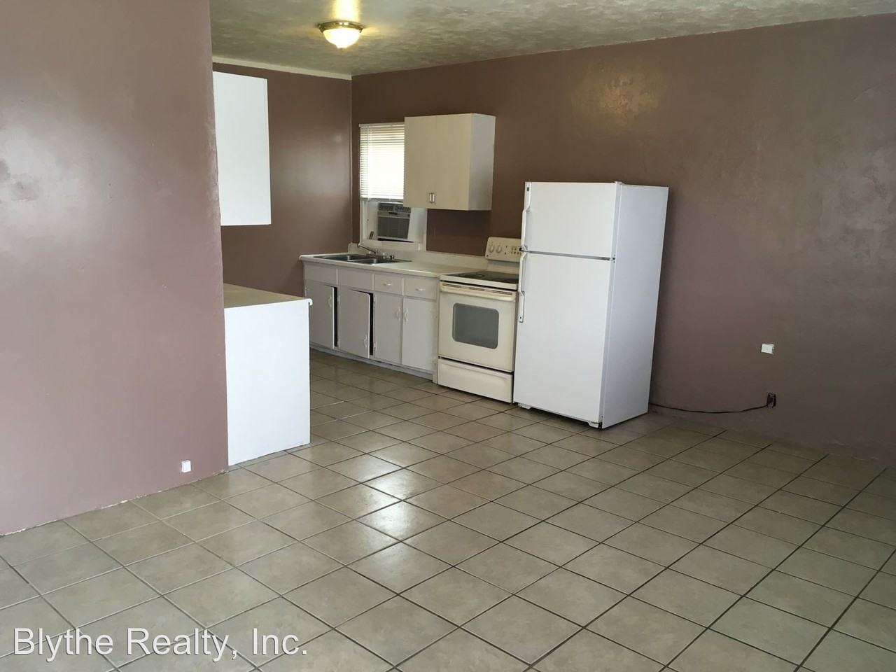 1003 S 6th Ave #C - Photo 2 of 7