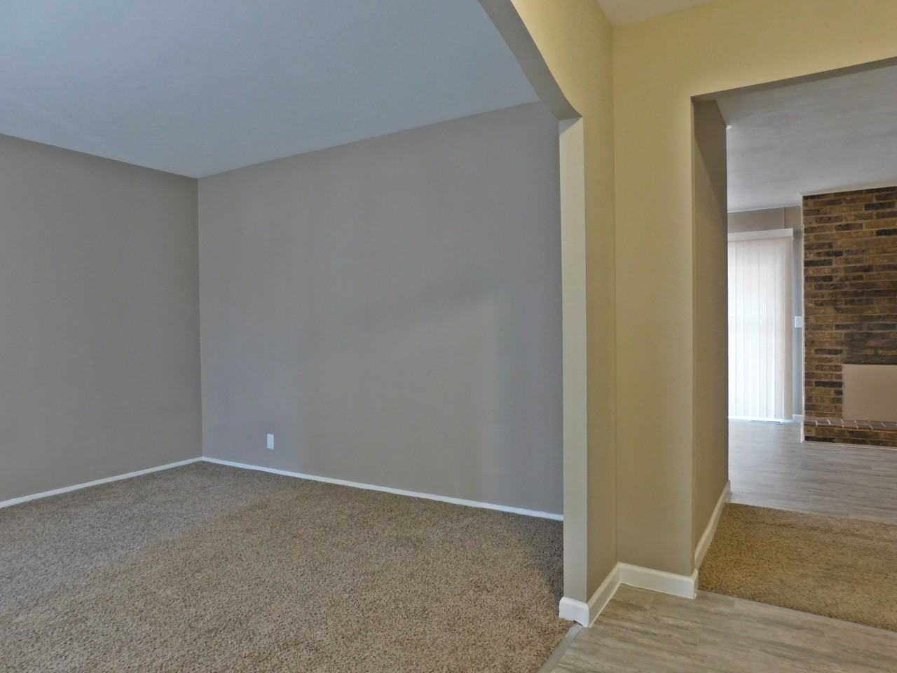 1424 Woodpath Dr - Photo 2 of 21