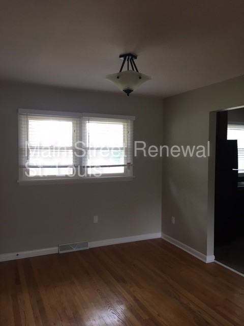 8904 Winterowd Pl - Photo 3 of 11