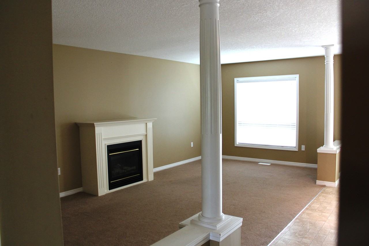 651 Winterberry Avenue - Photo 3 of 13