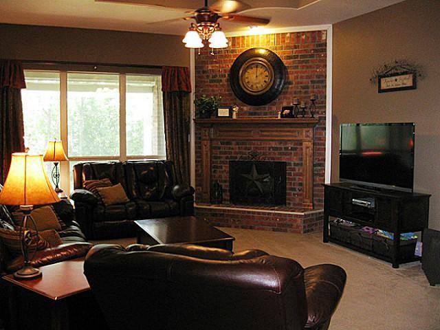 2835 Eganridge Ln - Photo 2 of 16