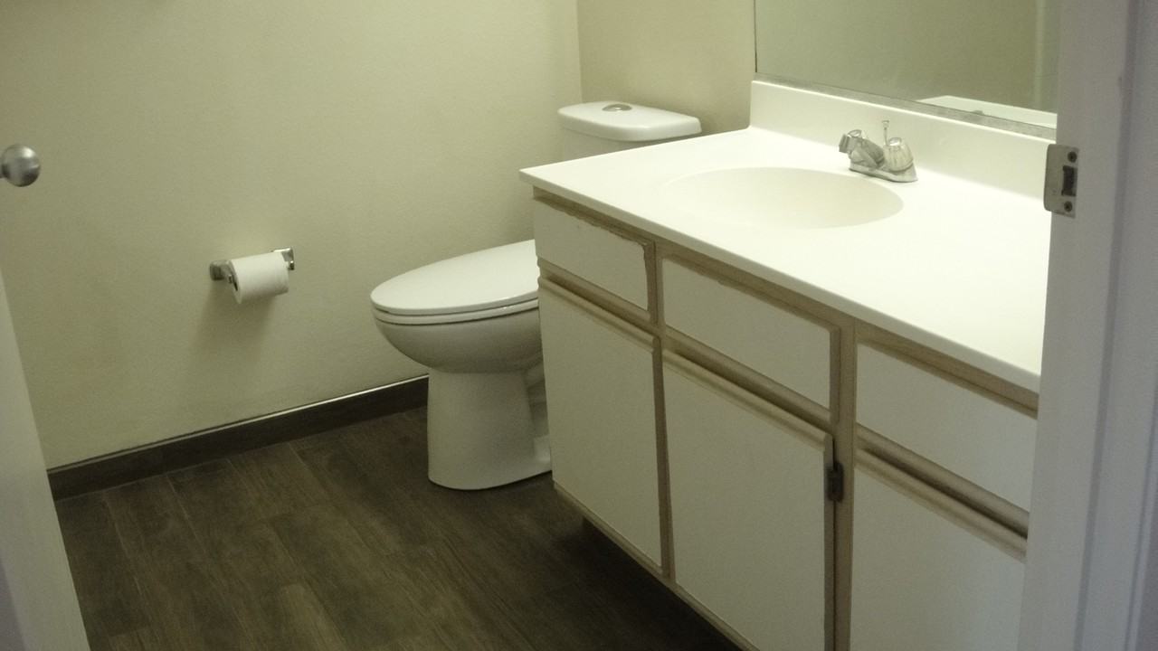 Meheula Pkwy & Mākaʻikaʻi St - Photo 4 of 8