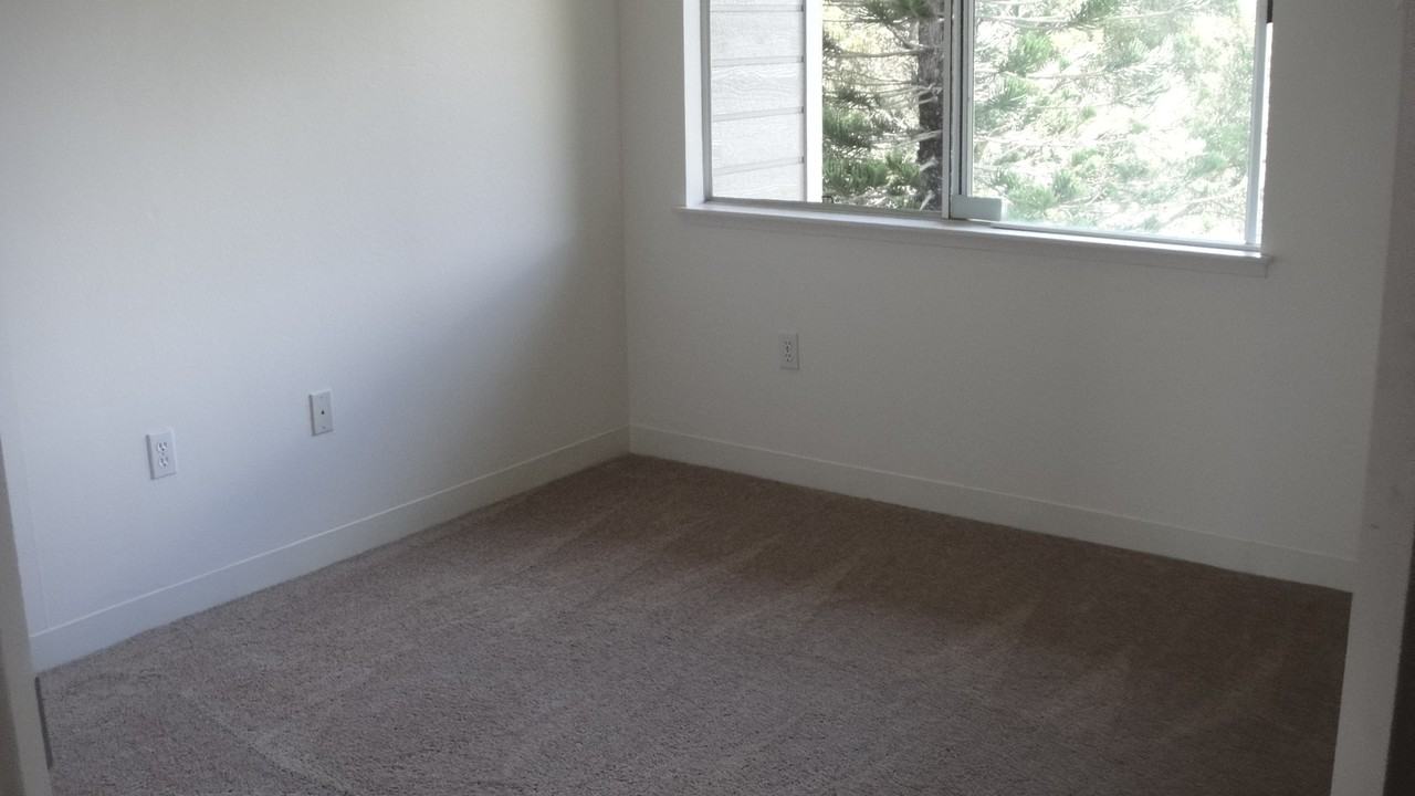 Meheula Pkwy & Mākaʻikaʻi St - Photo 7 of 8