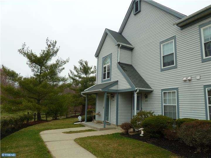 243 Andover Pl - Photo 3 of 6