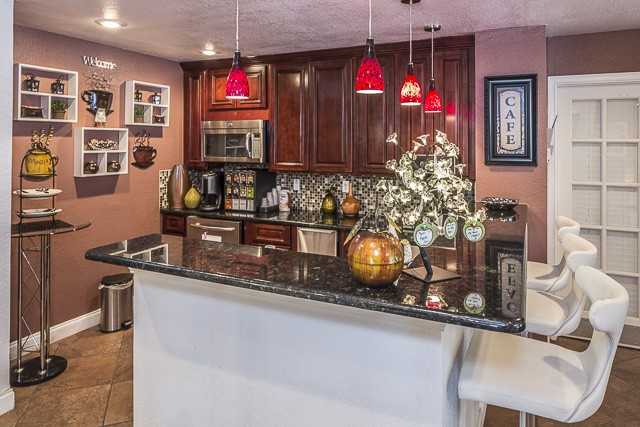 Landmark at Avery Place Apartment Homes Apartments 11500 N Dale Mabry