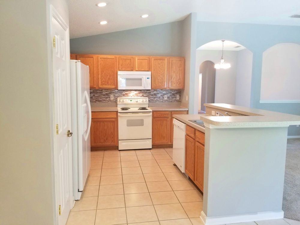 712 N Edenbridge Way - Photo 3 of 25