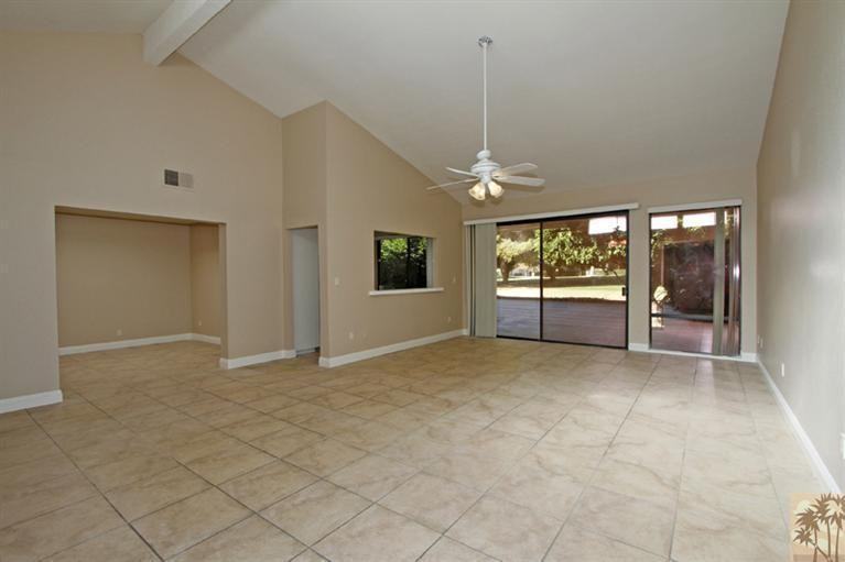 28 Palomas Dr - Photo 3 of 25