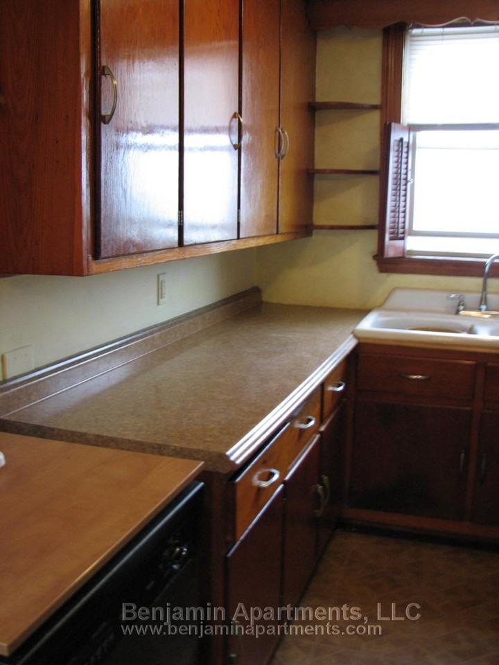 120 Crest Ave #2 - Photo 2 of 5