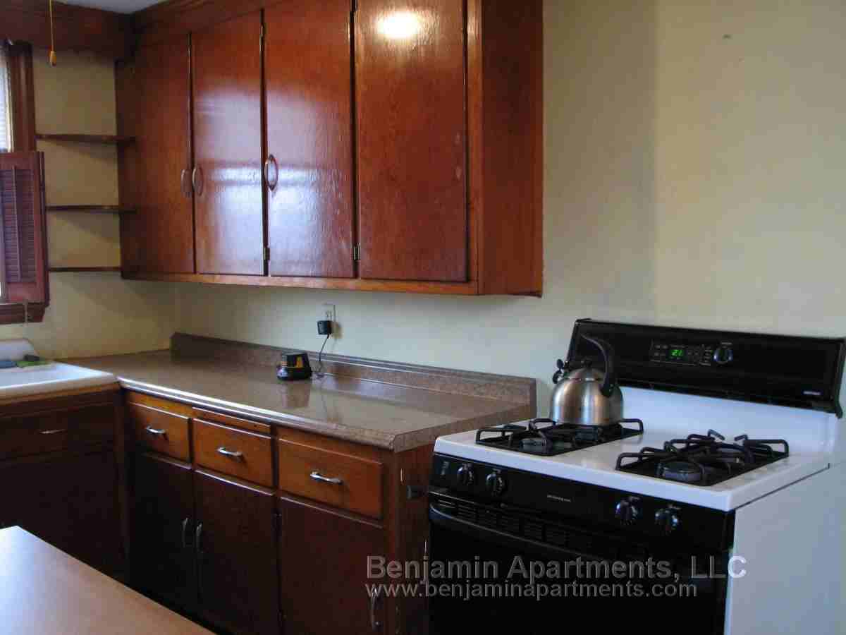 120 Crest Ave #2 - Photo 3 of 5