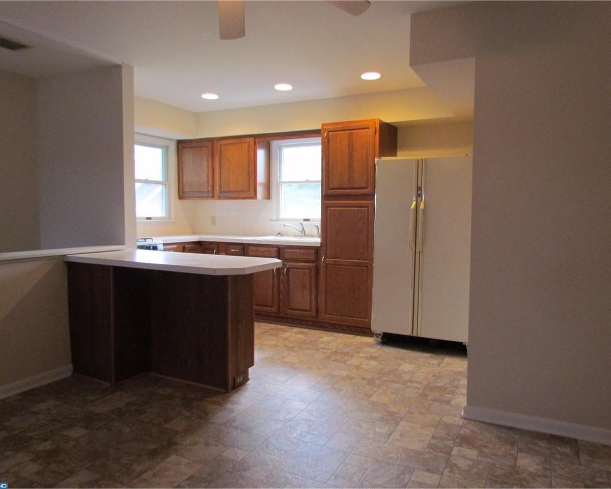 153 N Main St - Photo 2 of 22