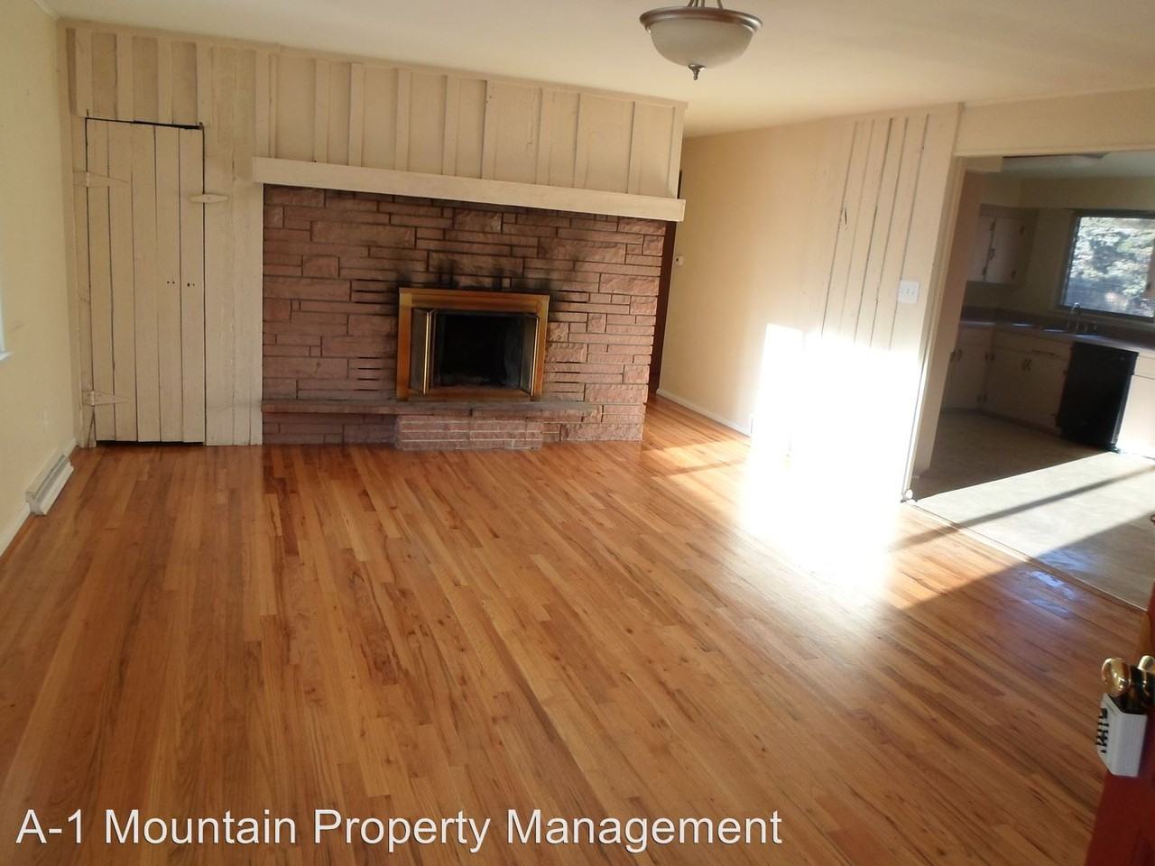 3400 Avenue E - Photo 3 of 26