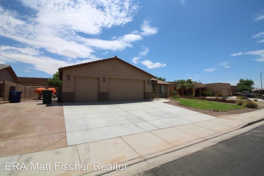 5805 E 27th Pl - Photo 2 of 21