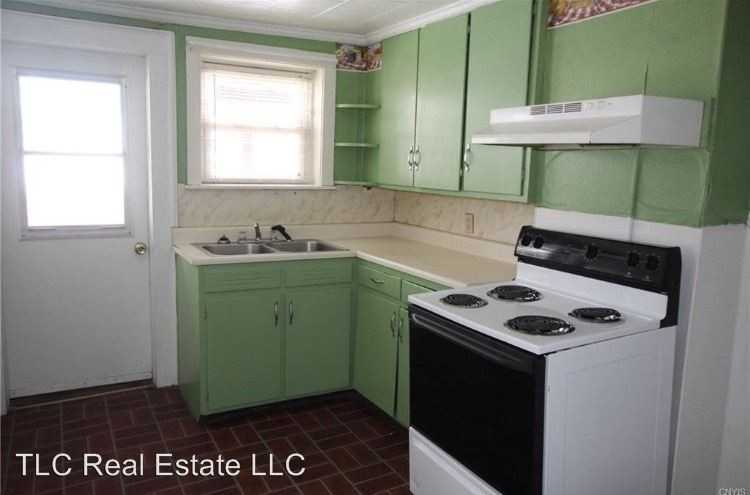 7452 S State St - Photo 2 of 11