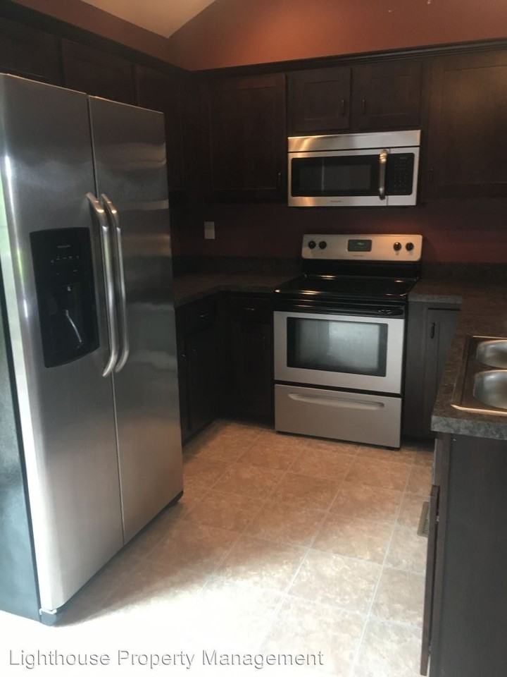 2013 Two Springs Dr - Photo 2 of 6
