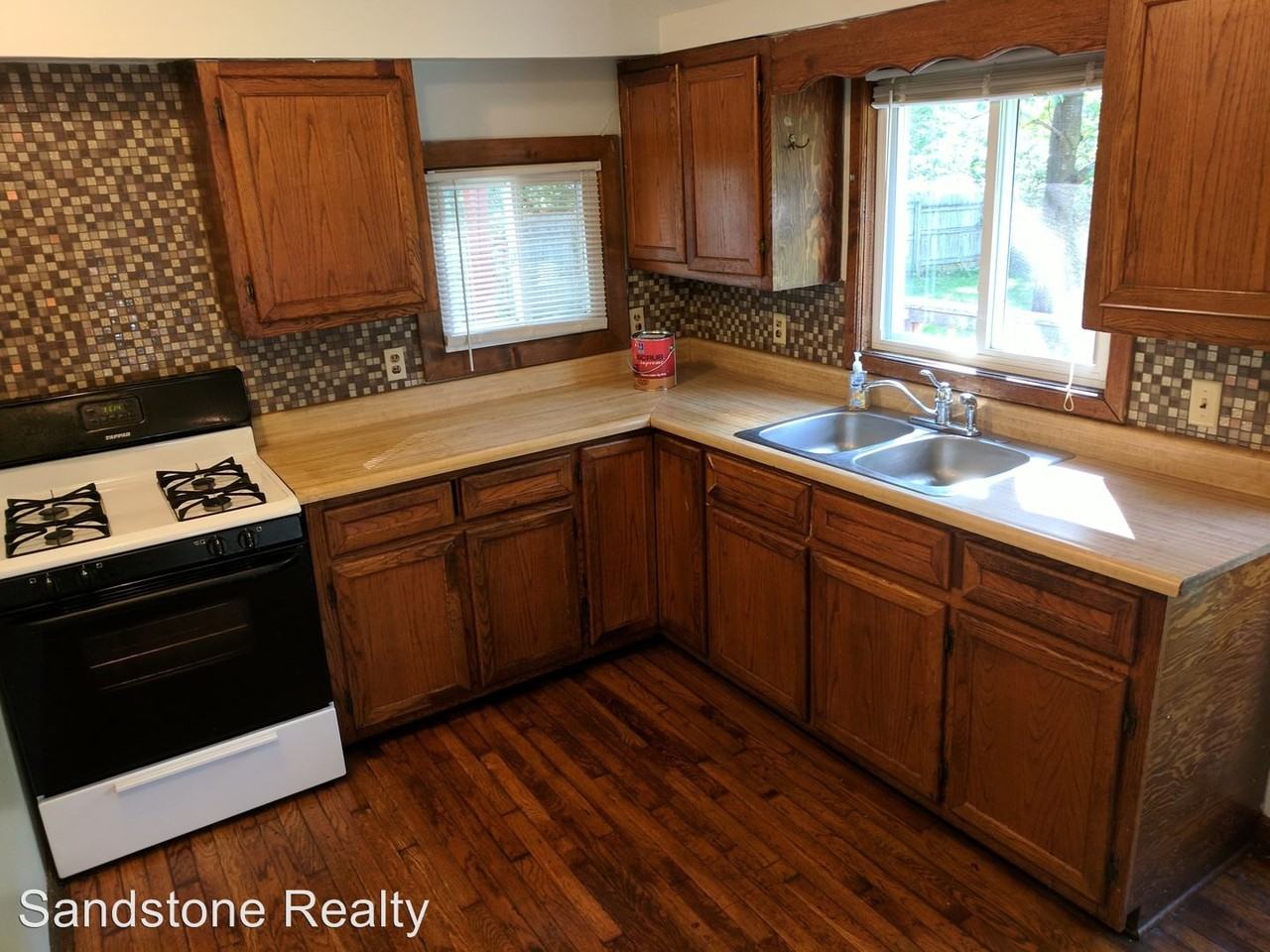 181 1/2 East Lorain - Photo 2 of 22