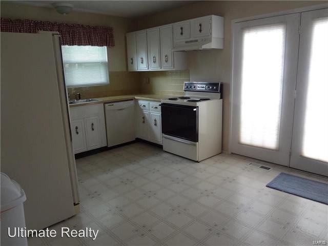 1343 Ticonderoga Dr - Photo 3 of 9