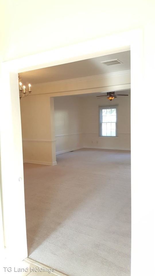 143 S Church St - Photo 3 of 18