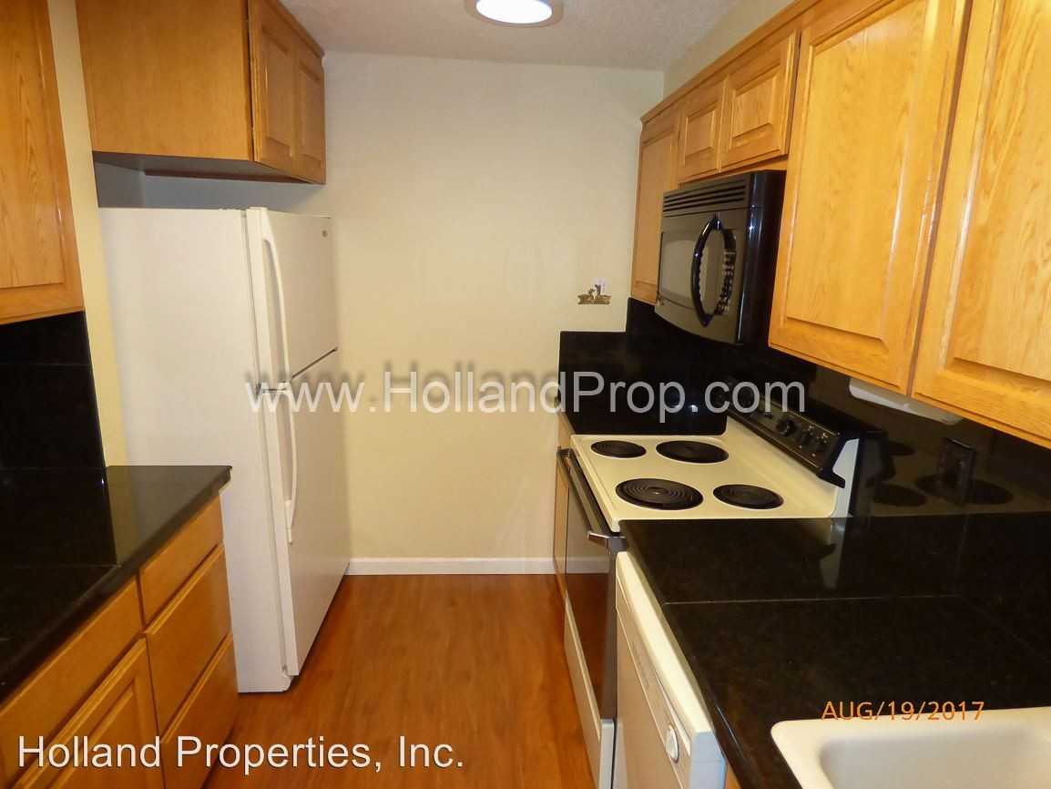 6105 SW Heights Ln - Photo 2 of 16