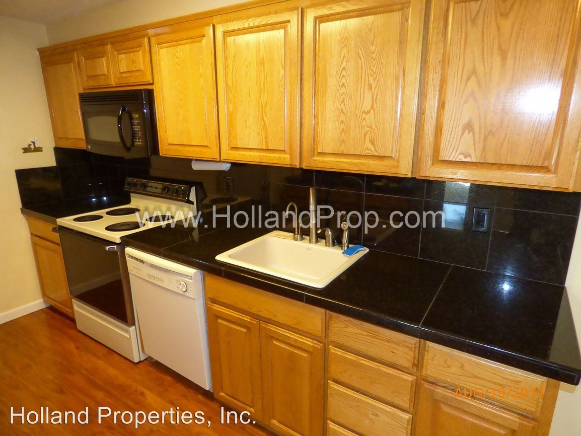 6105 SW Heights Ln - Photo 3 of 16