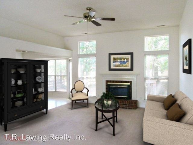 7424 Hubbard Woods Rd - Photo 3 of 11