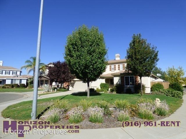 700 Vogt Pl - Photo 3 of 50