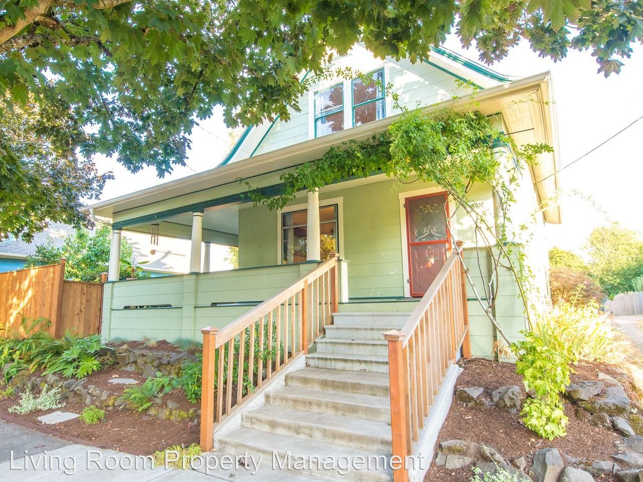 8018 N Oswego Ave - Photo 2 of 36